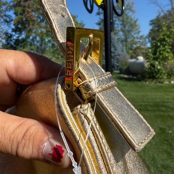 EUC RARE Vintage Fendi Mama Baguette Gold Metallic Rhinestone Shoulder Bag Rare - Picture 15 of 16